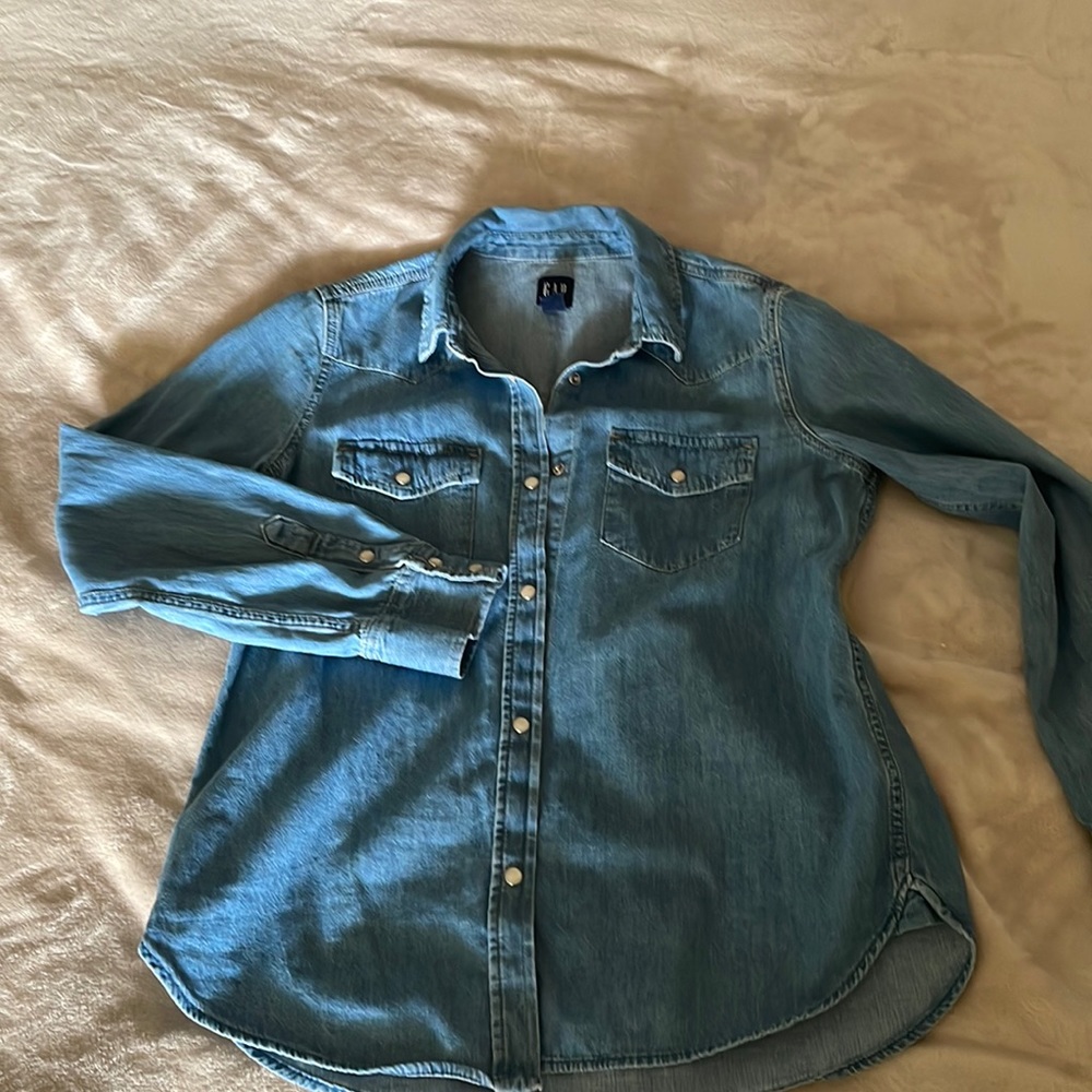 Gap western denim shirt sz s